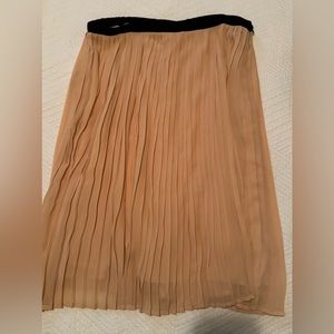 Pleated pink skirt midi skirt